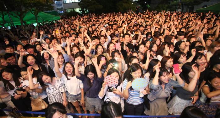 “지금까지의 축제는 잊어라!” 모두가 즐긴 참여형 축제, 2015 청파제 막 내려