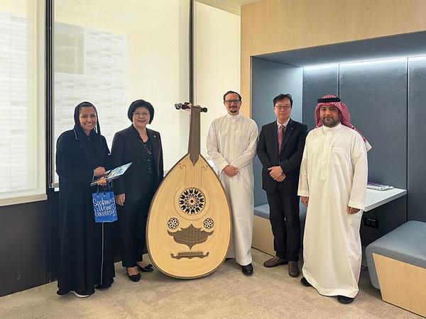 President Moon Si Yeun Discusses K-Wave Cultural Cooperation with Saudi Arabia…Plans for K-pop Summer Camp Underway