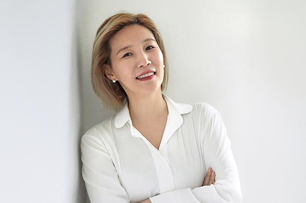 책과 전시가 만나는 곳, 예술의 '레퍼런스'를 만들다…더레퍼런스 대표 김정은 동문
